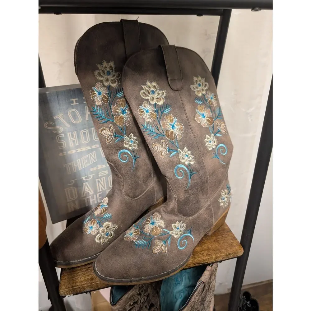 B103 - Roper Women's Riley Floral Western Boots.- 10